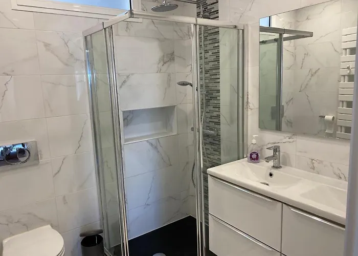 A De 3 Pieces - 72m2 *